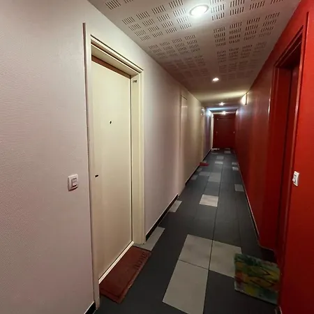 The Barbots 아파트 *